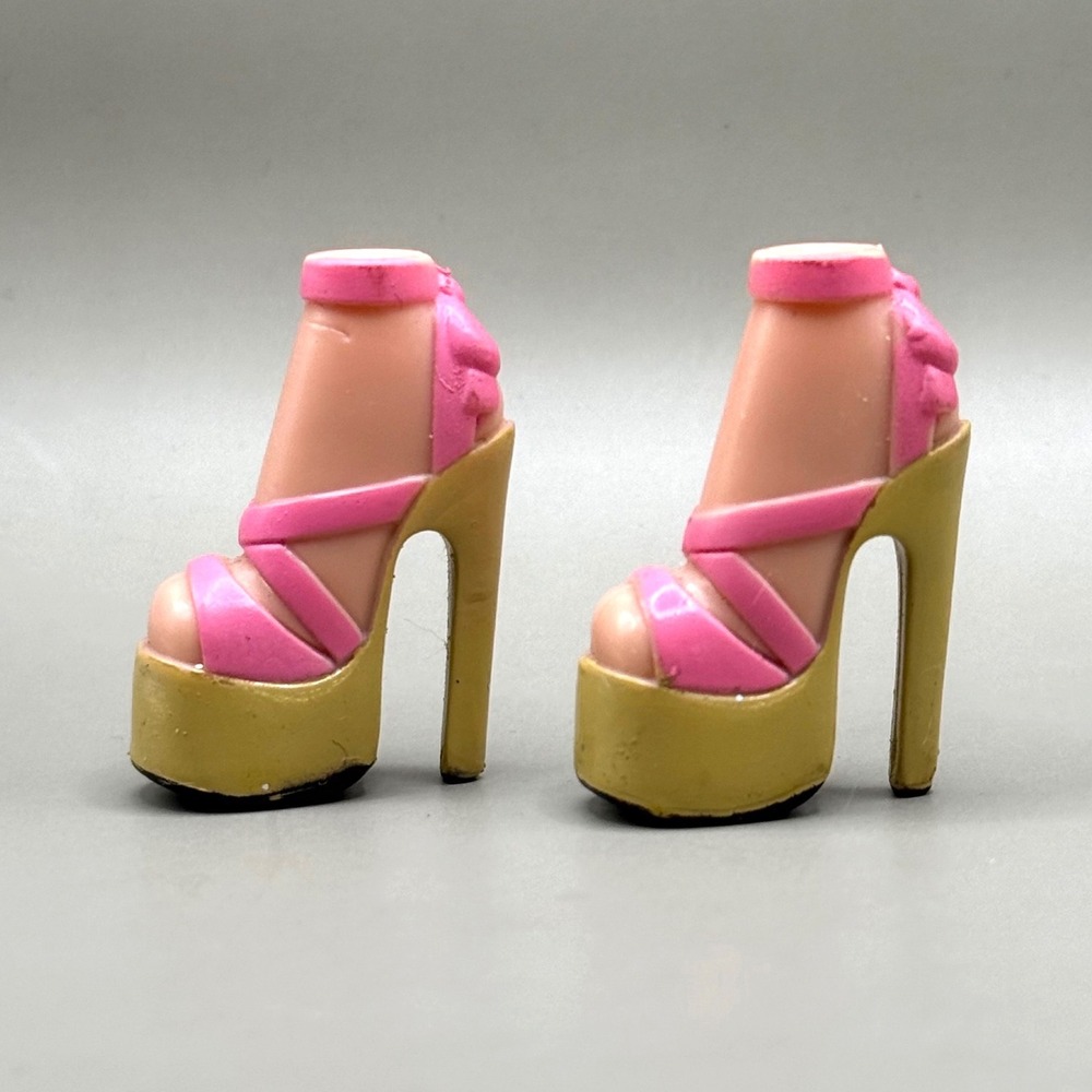 Bratz Girlz Princess Cloe Chloe Doll Shoes Vintage Y2K Pink Platform Replacement